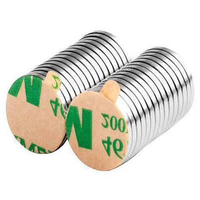 calidad Imanes de disco de neodimio NdFeB permanentes con adhesivo 3M para manualidades, oficina y uso industrial fábrica