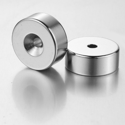 Imanes avellanados disco del agujero del neodimio N52 para el motor linear