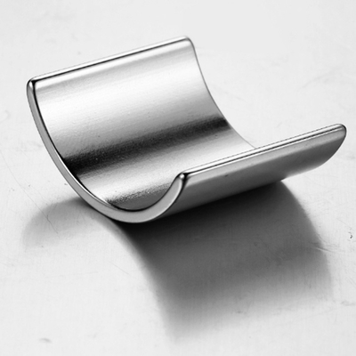 Buen precio Imanes sinterizados del arco del neodimio de N35 NdFeB para la forma multi del motor en línea
