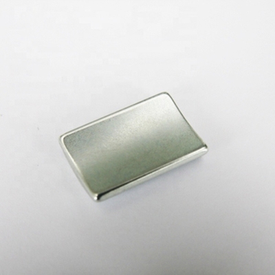Buen precio Aleación de acero echada 8 imanes diametricalmente magnetizados del neodimio para el motor de la rueda en línea